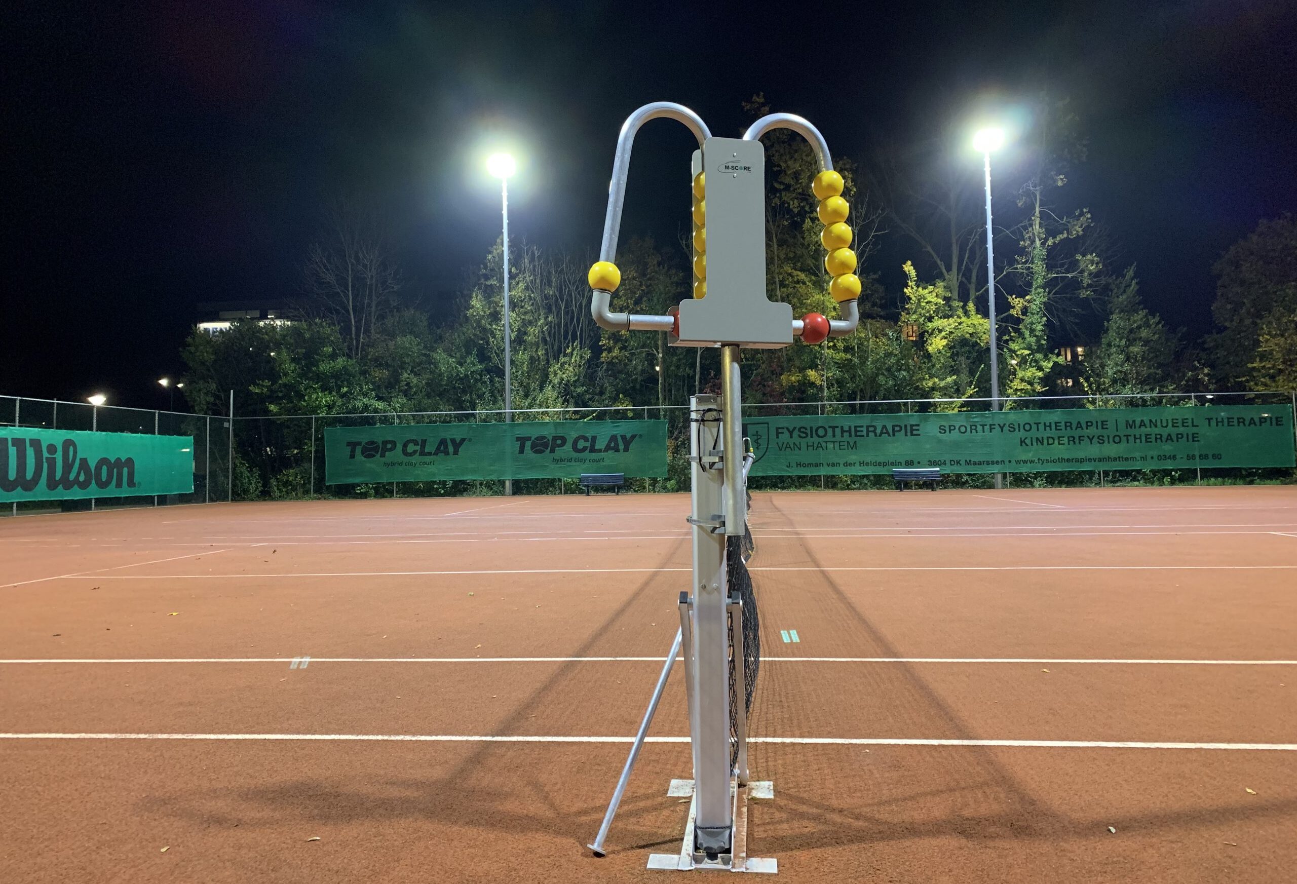 Tennisbaan verlicht met led verlichting