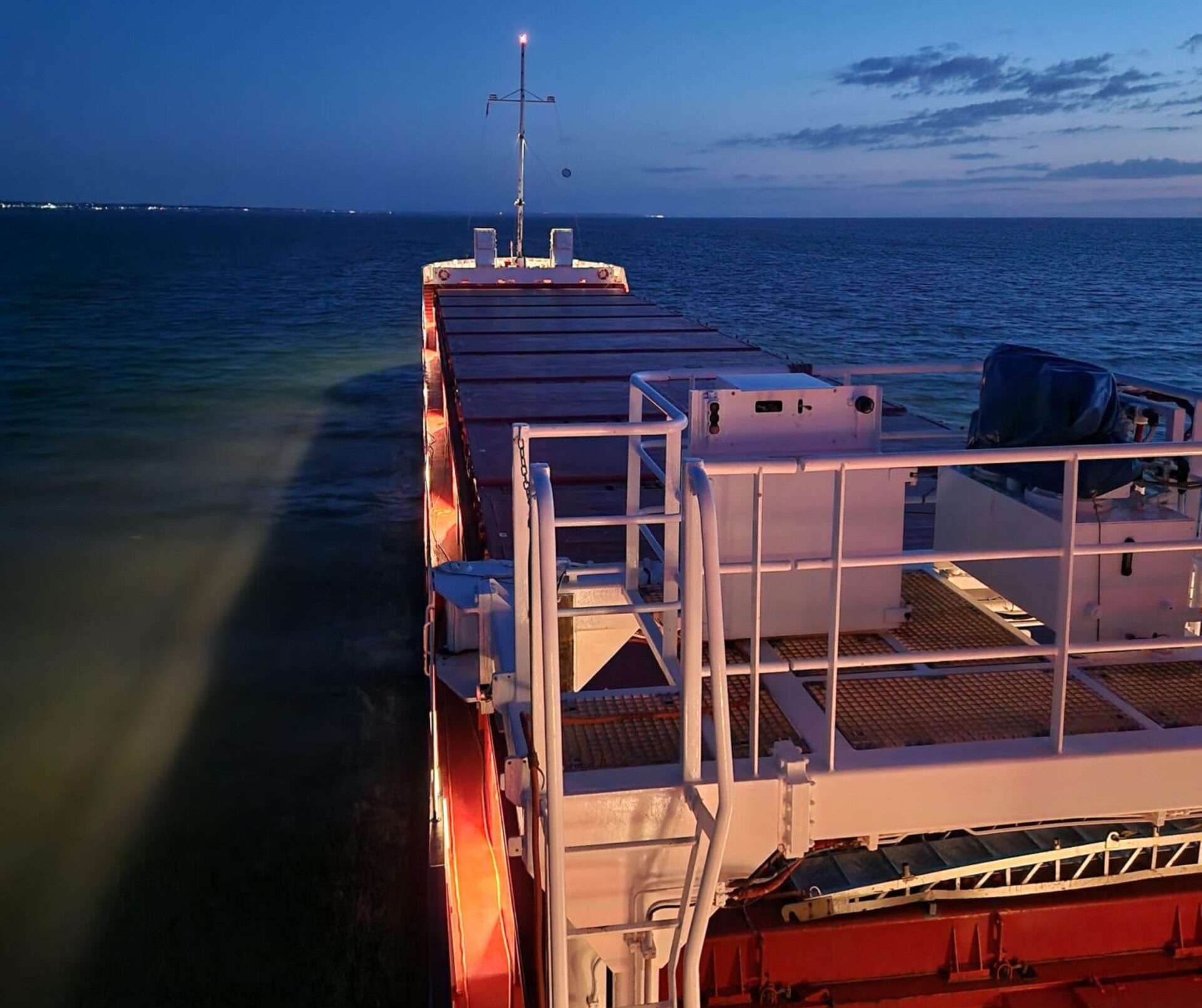 Maritieme LED Verlichting: Efficiëntie en Veiligheid voor Maritieme Omgevingen