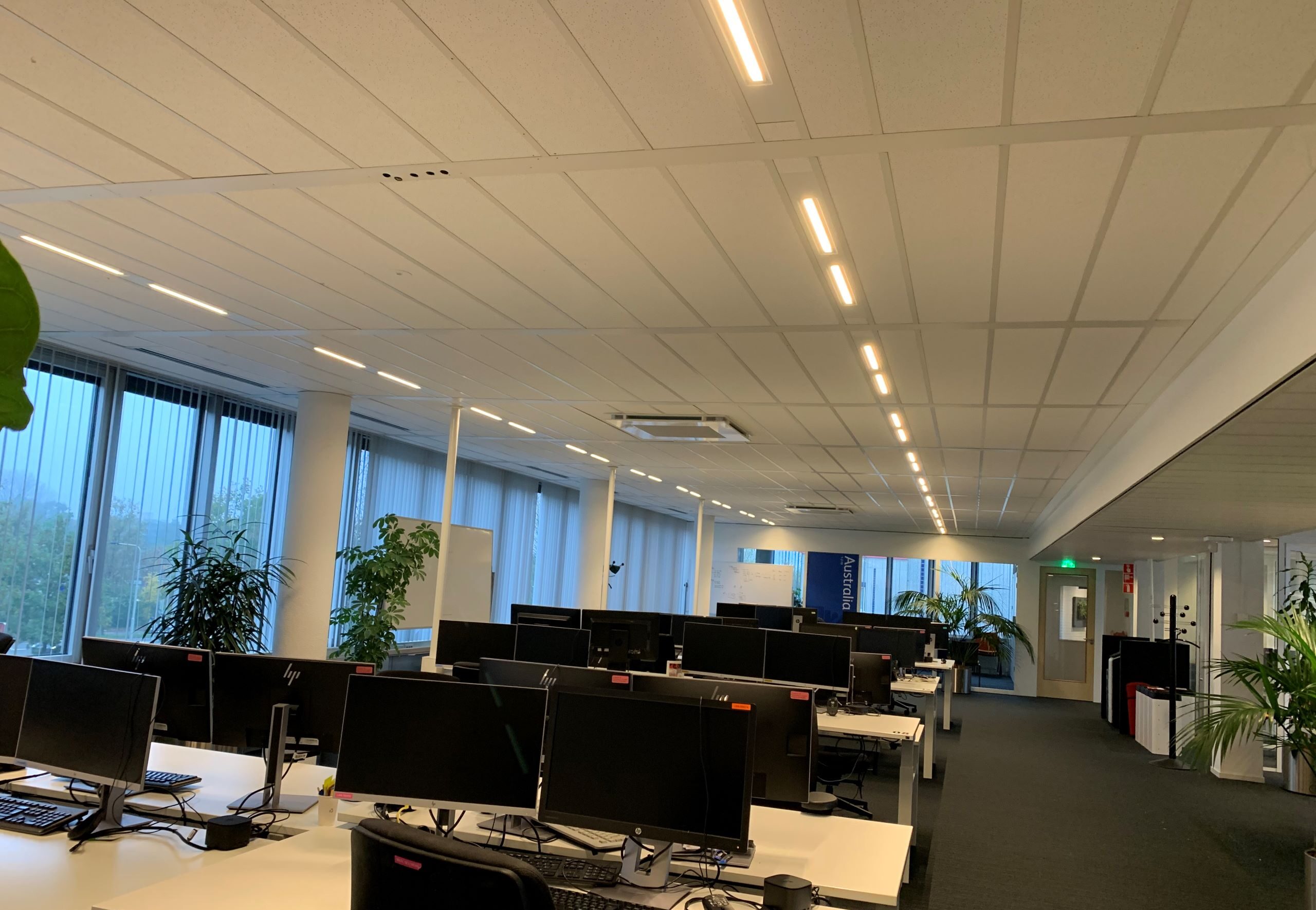 LED Kantoorverlichting: Efficiëntie en Comfort voor Uw Kantoor